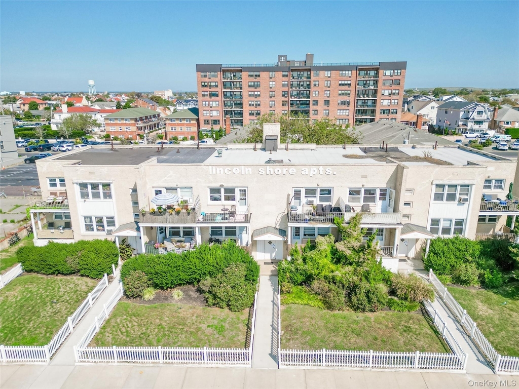 325 Shore Road - Photo 15