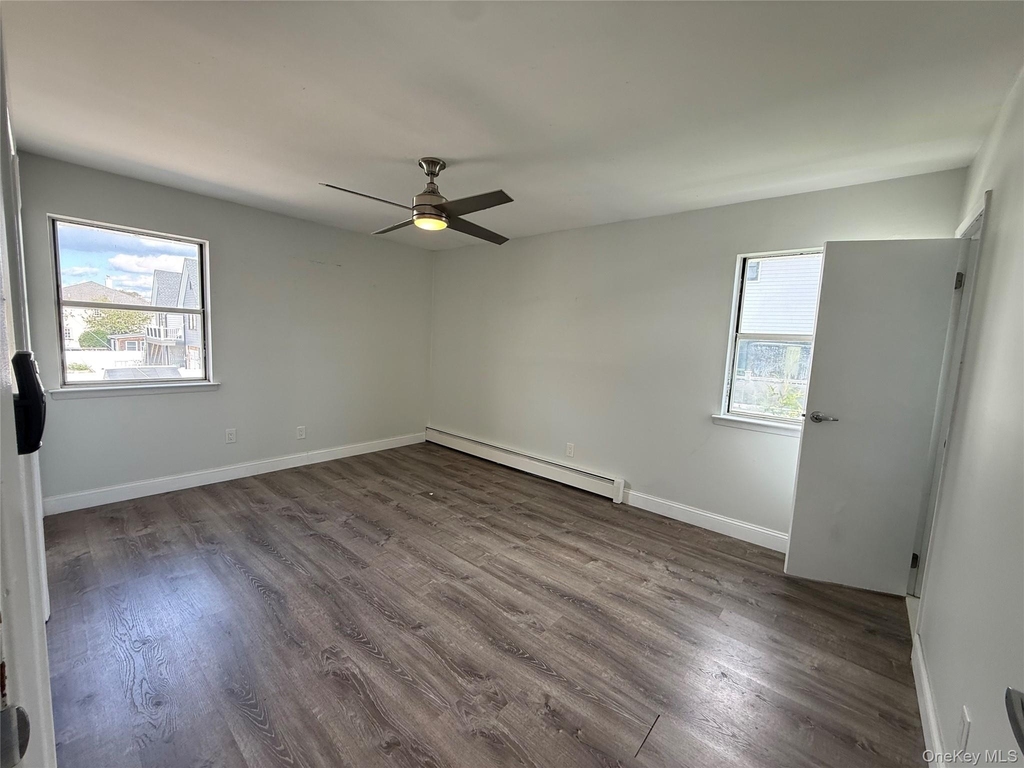885 E Park Avenue - Photo 12