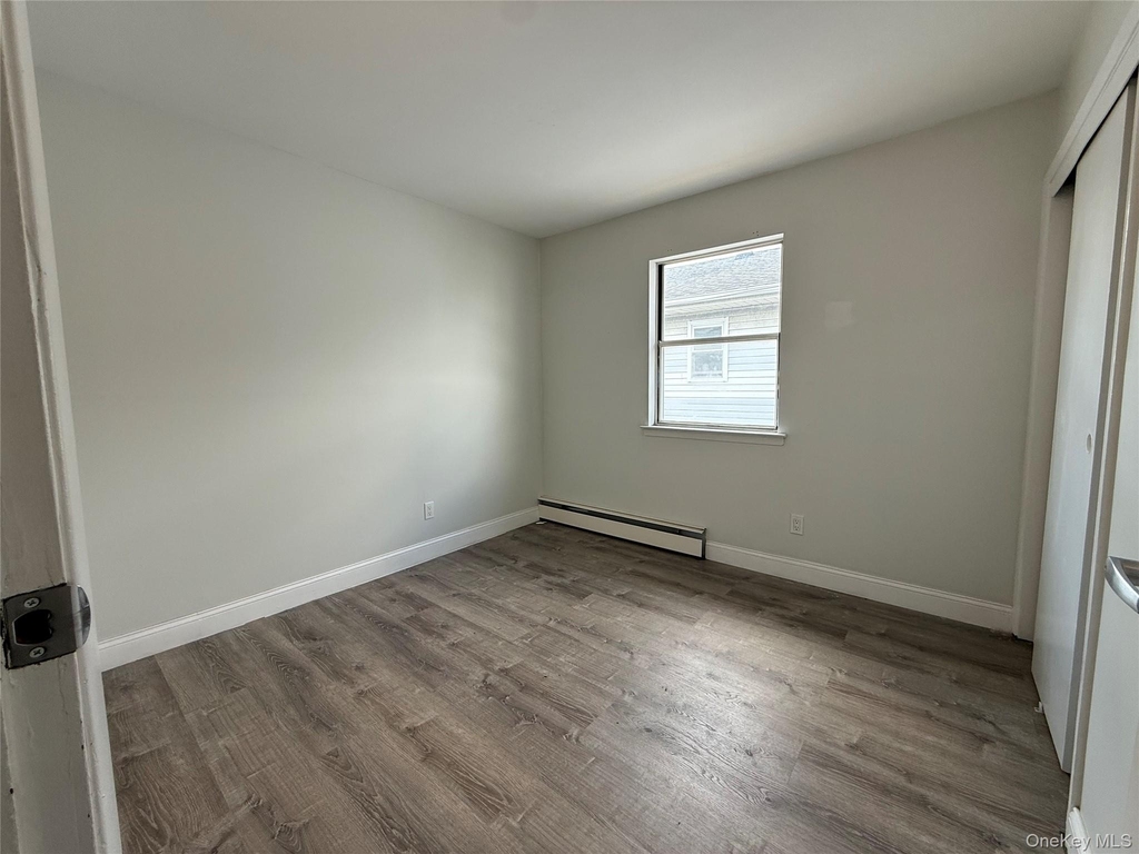 885 E Park Avenue - Photo 10