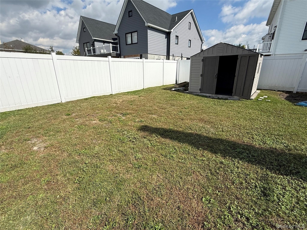 885 E Park Avenue - Photo 13