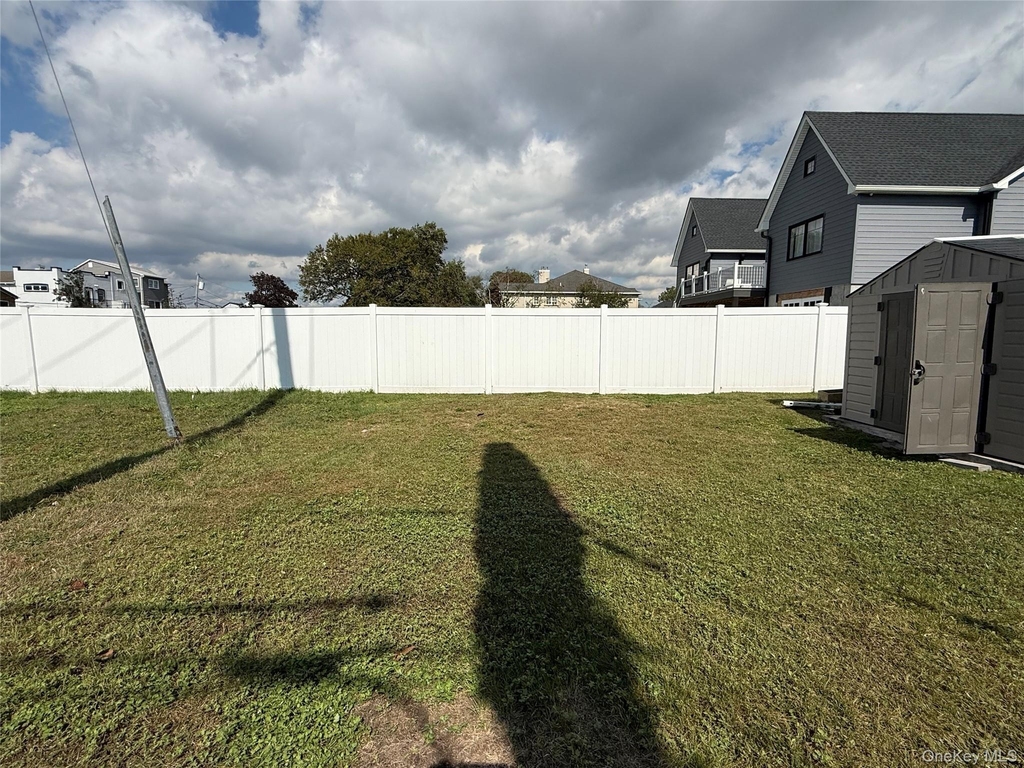 885 E Park Avenue - Photo 14
