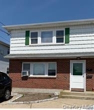 885 E Park Avenue - Photo 0