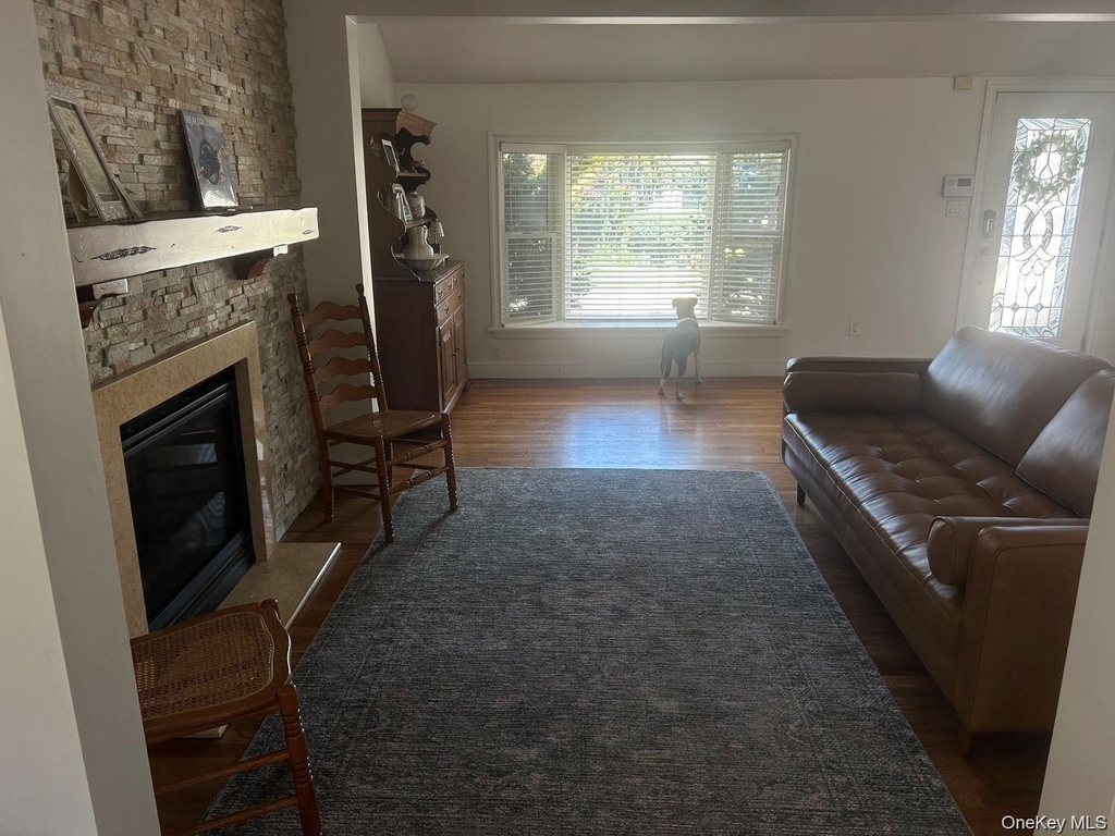 607 Nassau Street - Photo 8