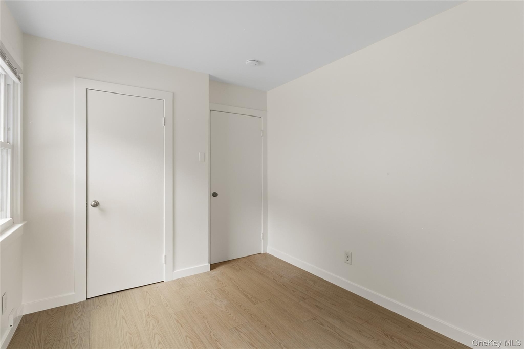 342 Stanley Avenue - Photo 9