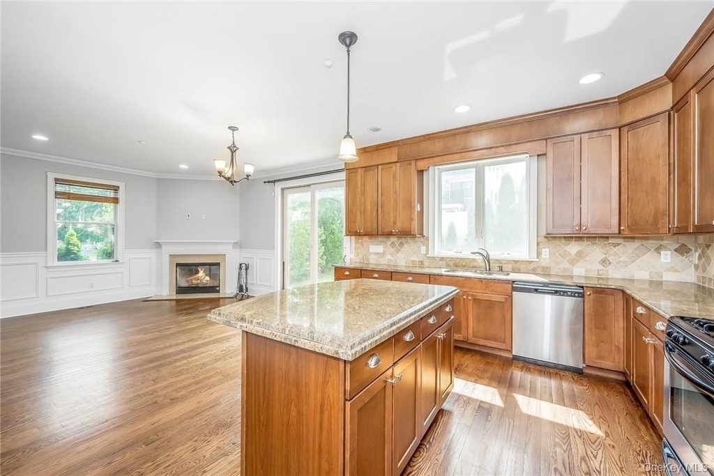 114 Lincoln Avenue - Photo 7