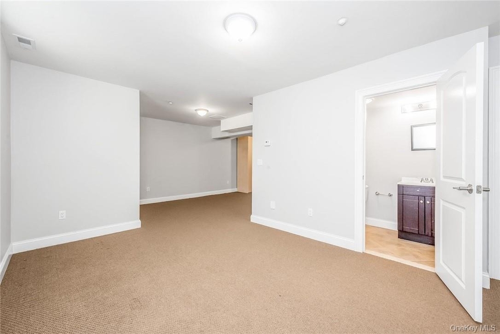 114 Lincoln Avenue - Photo 17