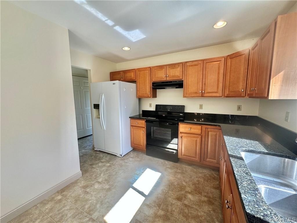 2 Bel Air Drive - Photo 5