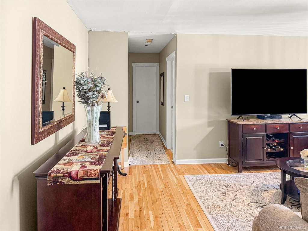 260-56 Waverly Ave - Photo 10