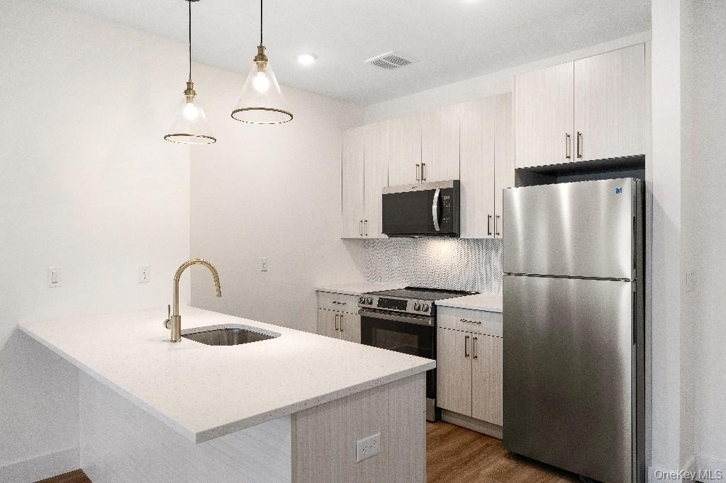 306 Bluestone Court - Photo 8