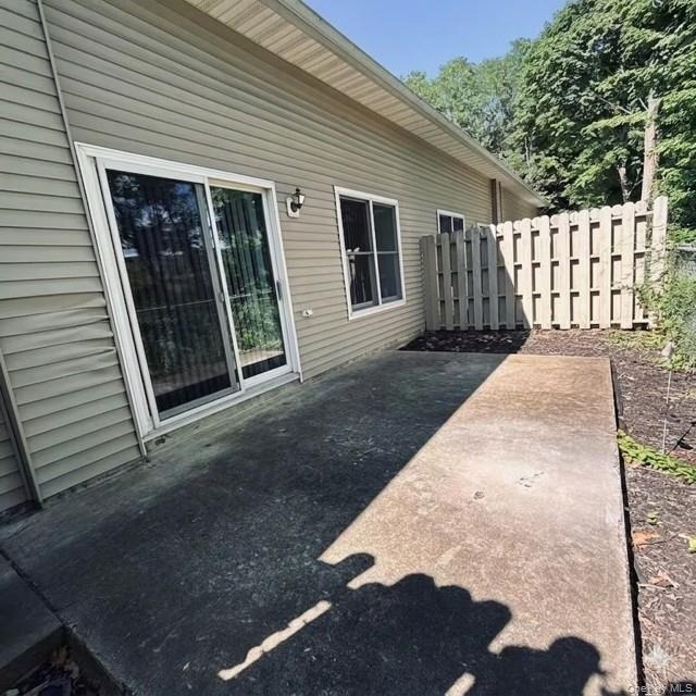 310 Jersey Avenue - Photo 4
