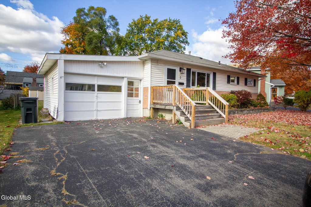 5 Huckleberry Lane - Photo 1