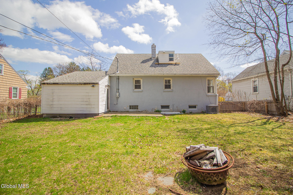 16 Swayze Drive - Photo 1