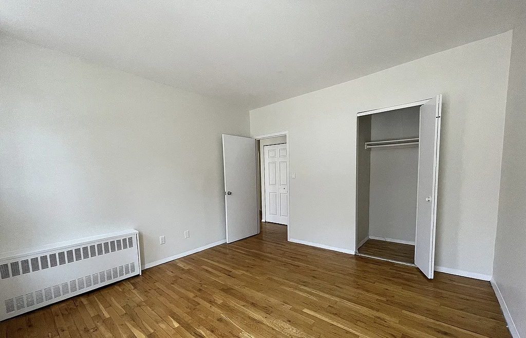 953 Amsterdam Avenue - Photo 3