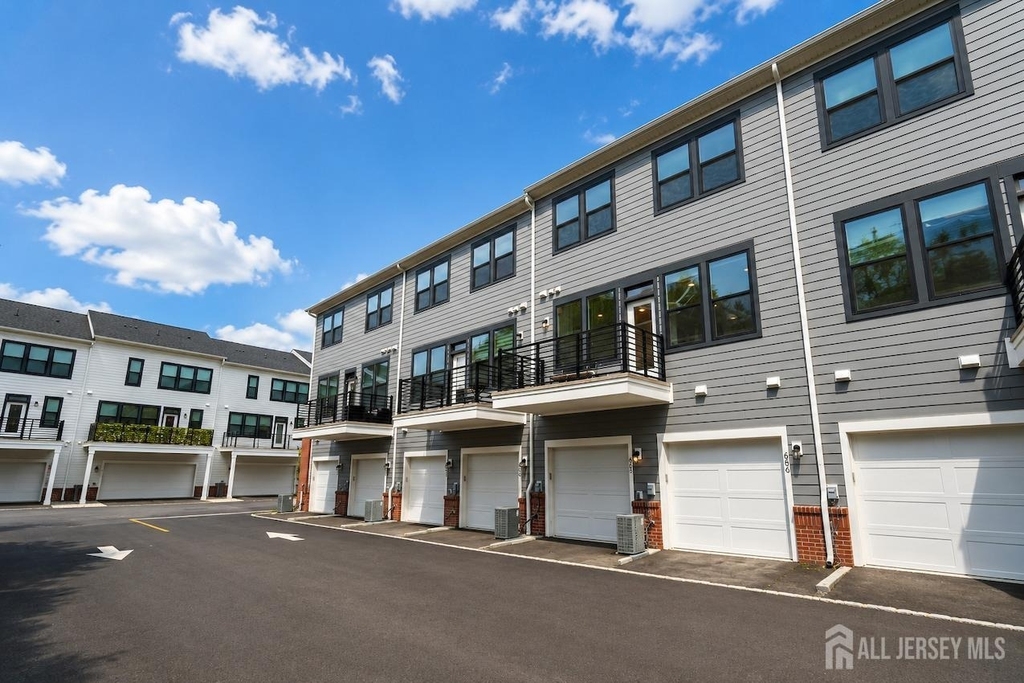 605 Parker Boulevard - Photo 36