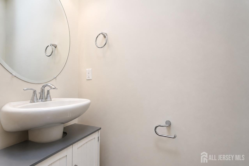 605 Parker Boulevard - Photo 13