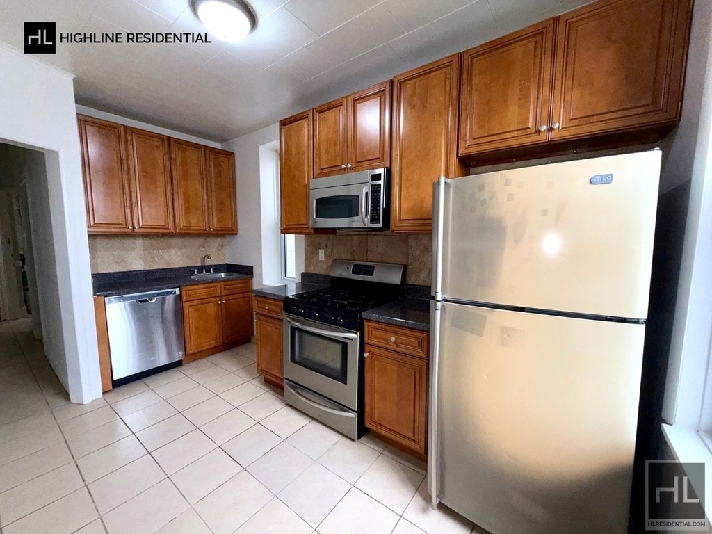 33-19 9th Street - Photo 0