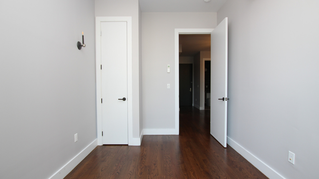 1605 New York Ave - Photo 8