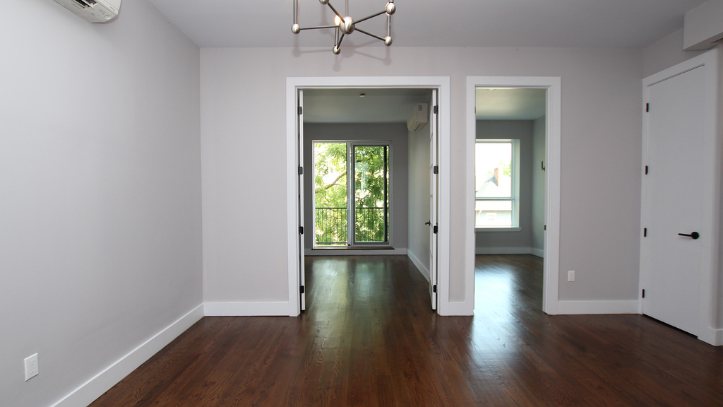 1605 New York Ave - Photo 3