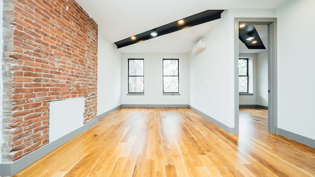 675 Grand St - Photo 19