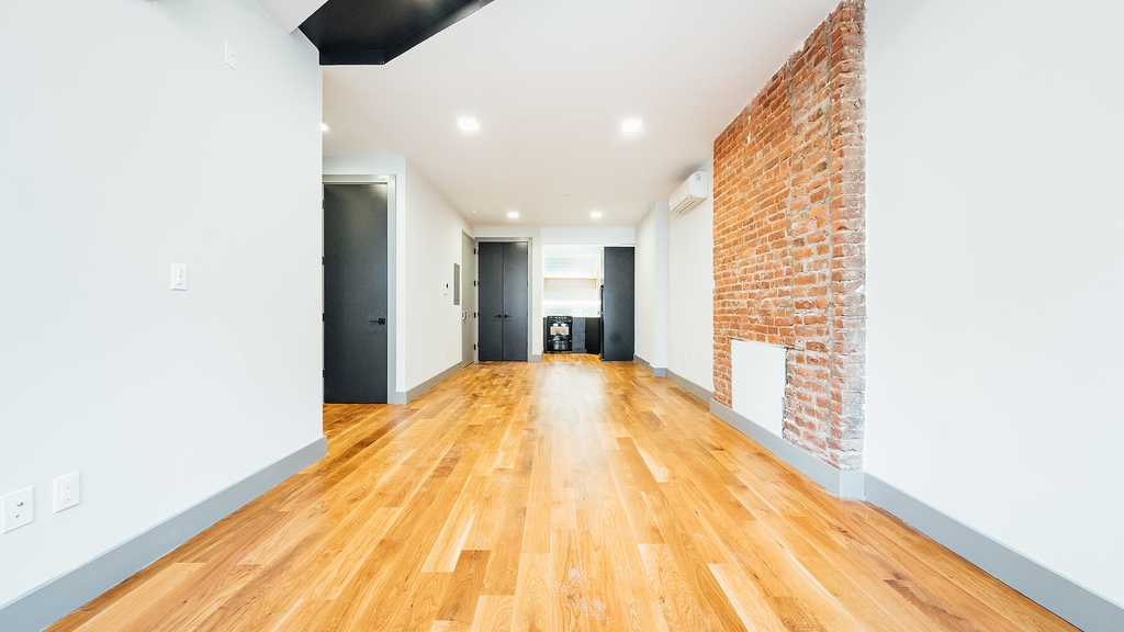 675 Grand St - Photo 17