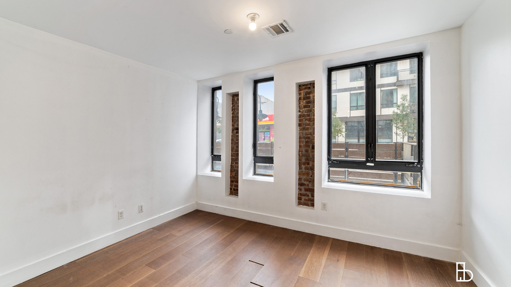 843 Dekalb Ave - Photo 9