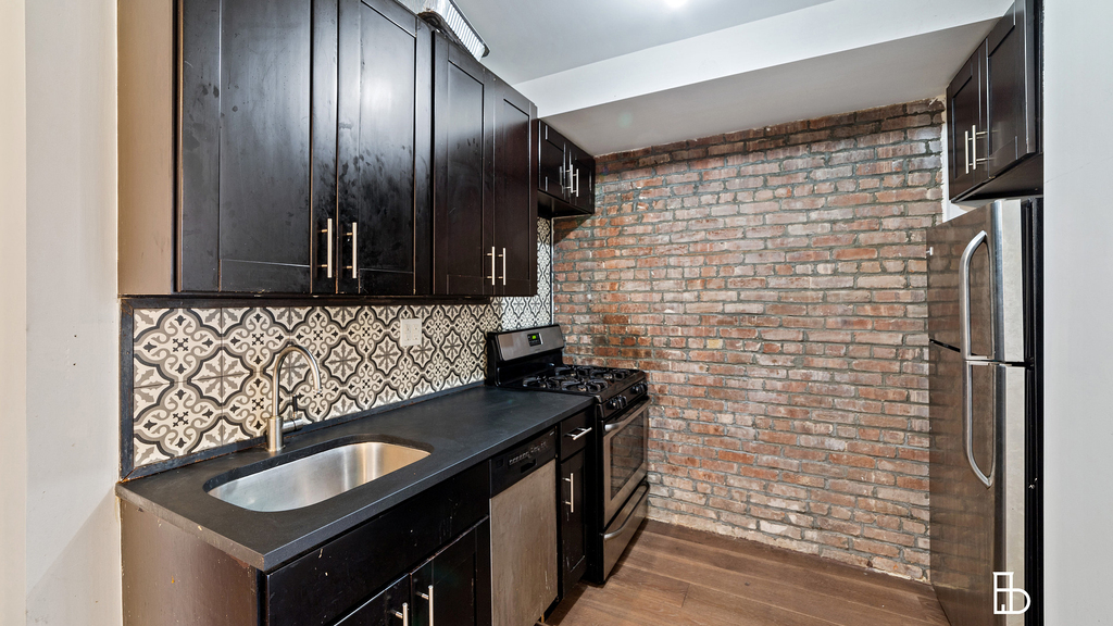 843 Dekalb Ave - Photo 6