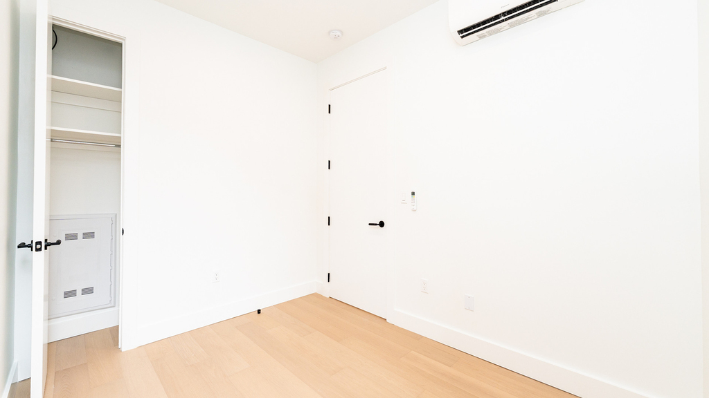 107 S 6th St - Photo 4
