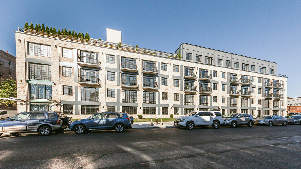 8-3 Wyckoff Ave - Photo 19