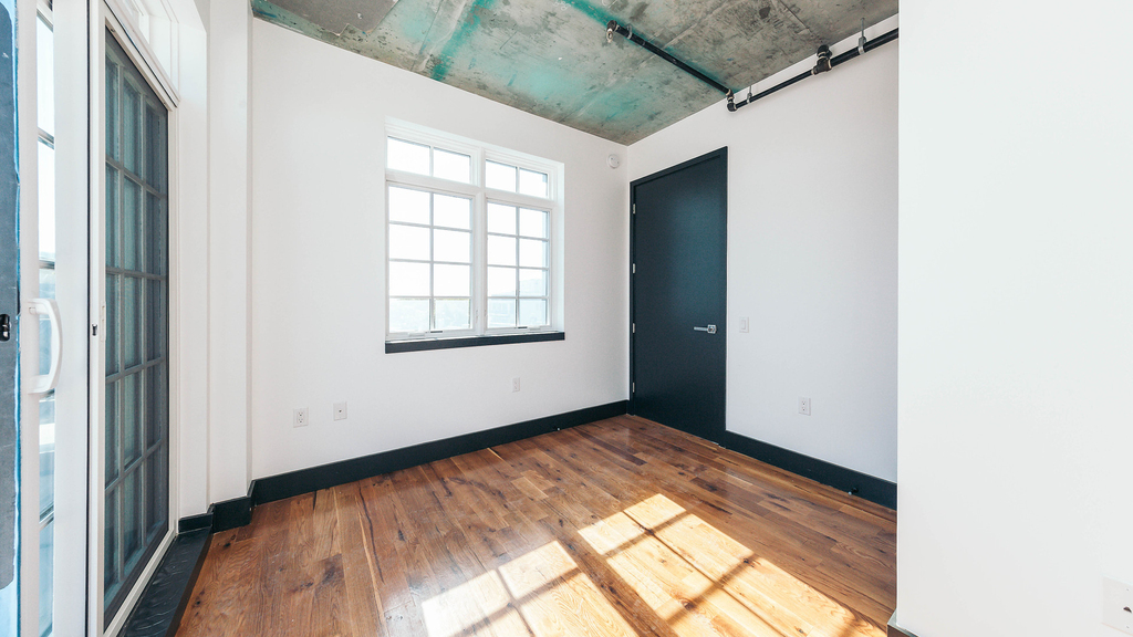 8-3 Wyckoff Ave - Photo 11