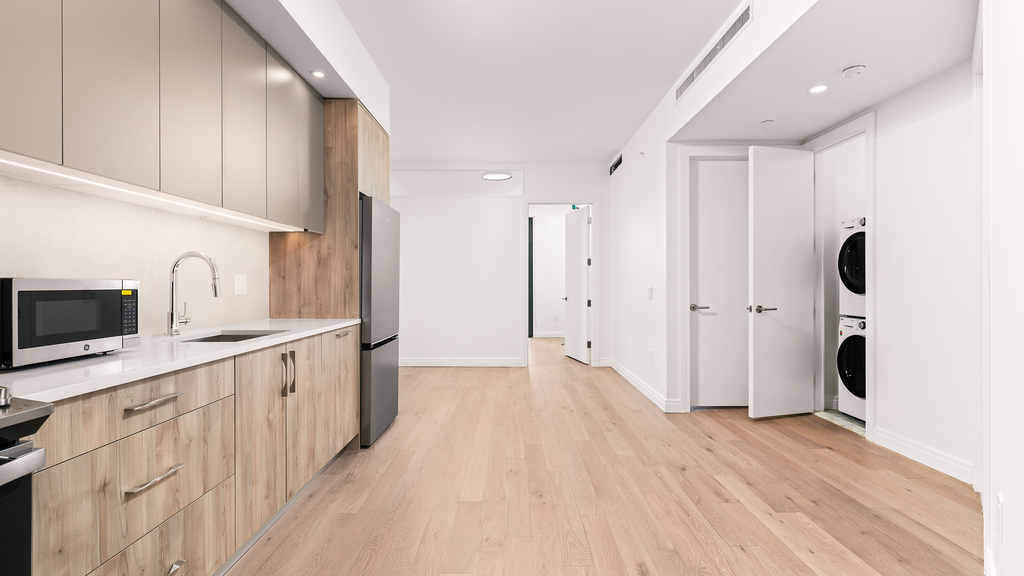 265 Lorimer St - Photo 14