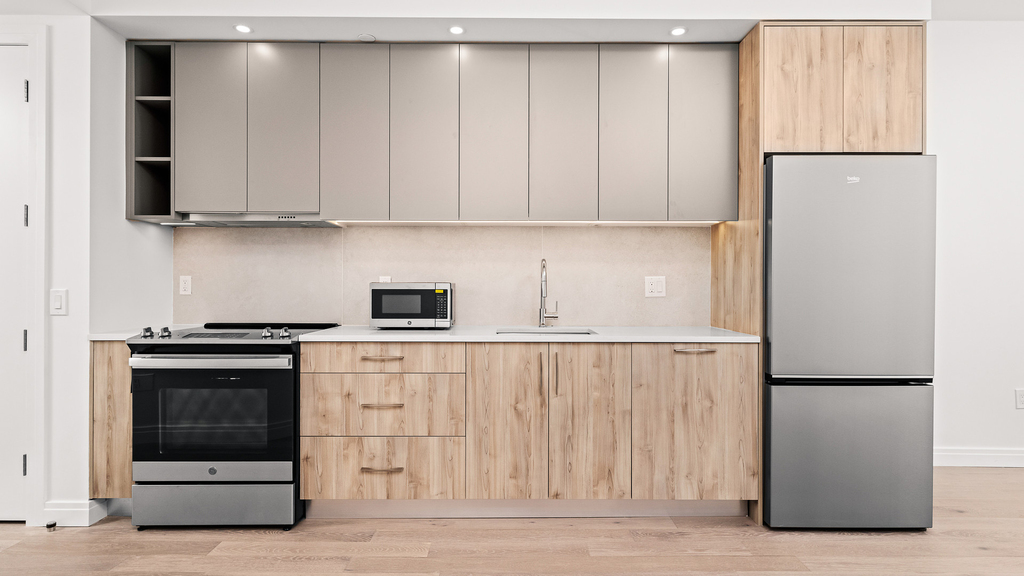 265 Lorimer St - Photo 3