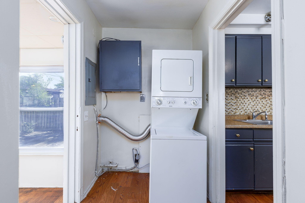 266 W Goulson Avenue - Photo 3