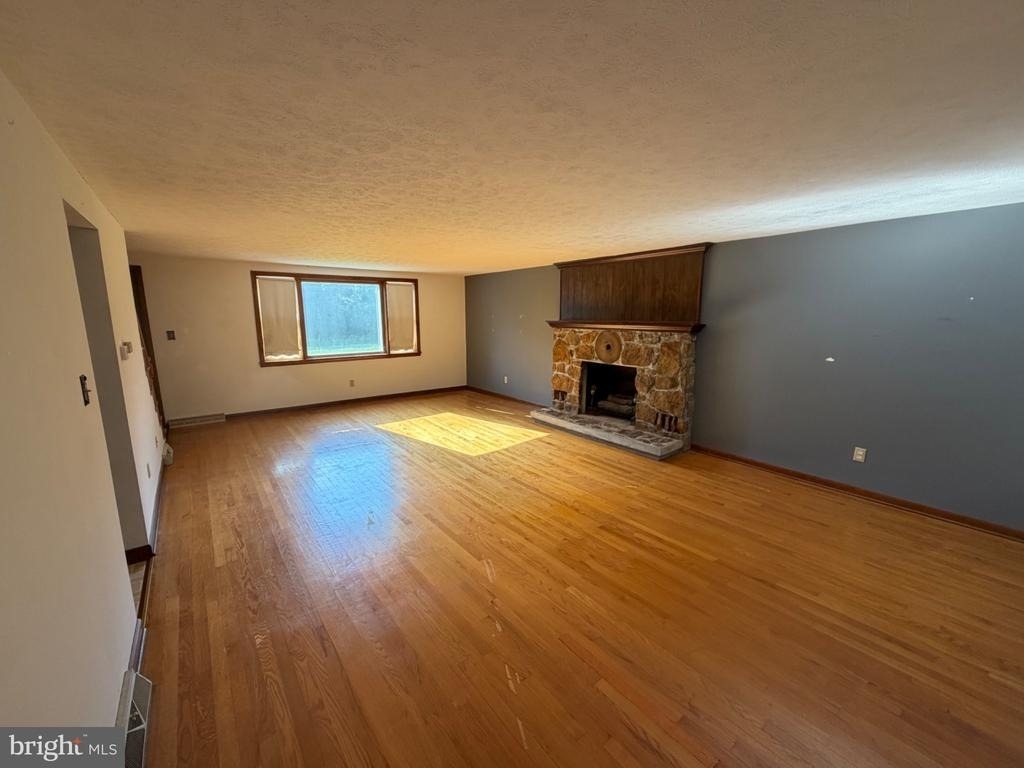 2403 Fairveiw - Photo 6