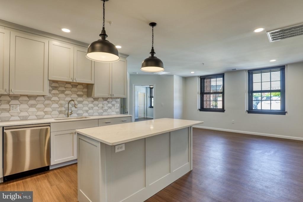 210 E Boscawen Street - Photo 0