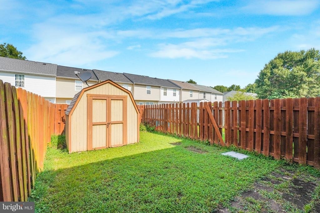 10502 Guilderland Court - Photo 19