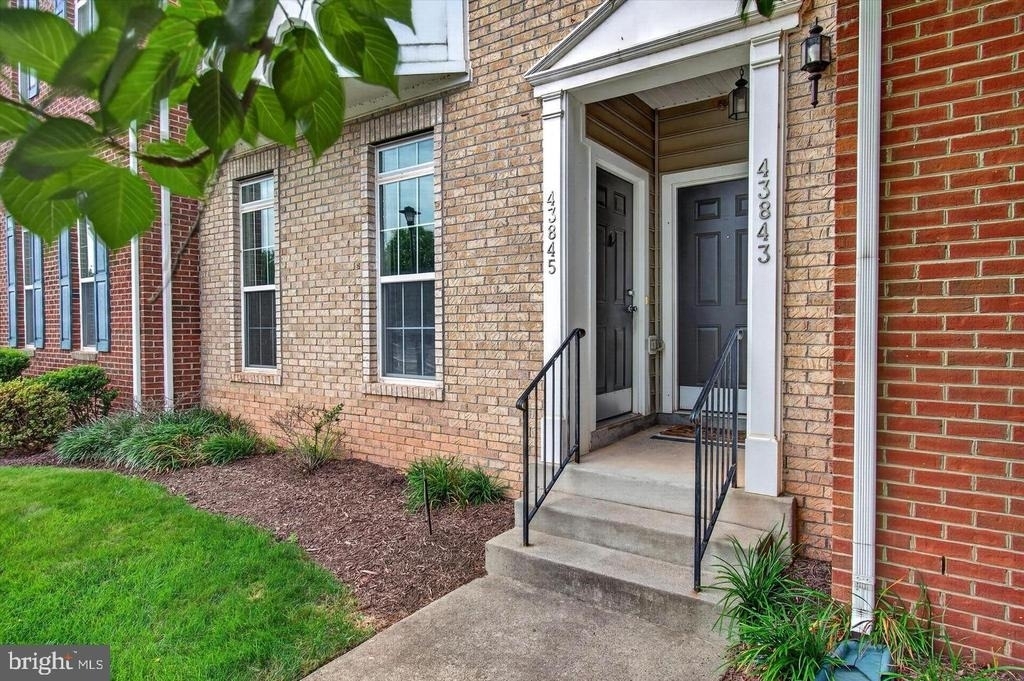 43845 Centergate Drive - Photo 1
