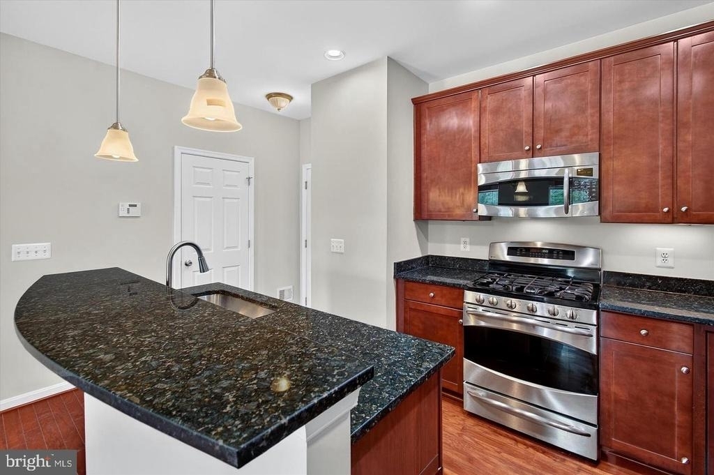 43845 Centergate Drive - Photo 11