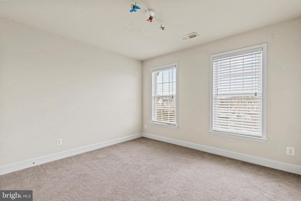 139 Petunia Terrace Se - Photo 30