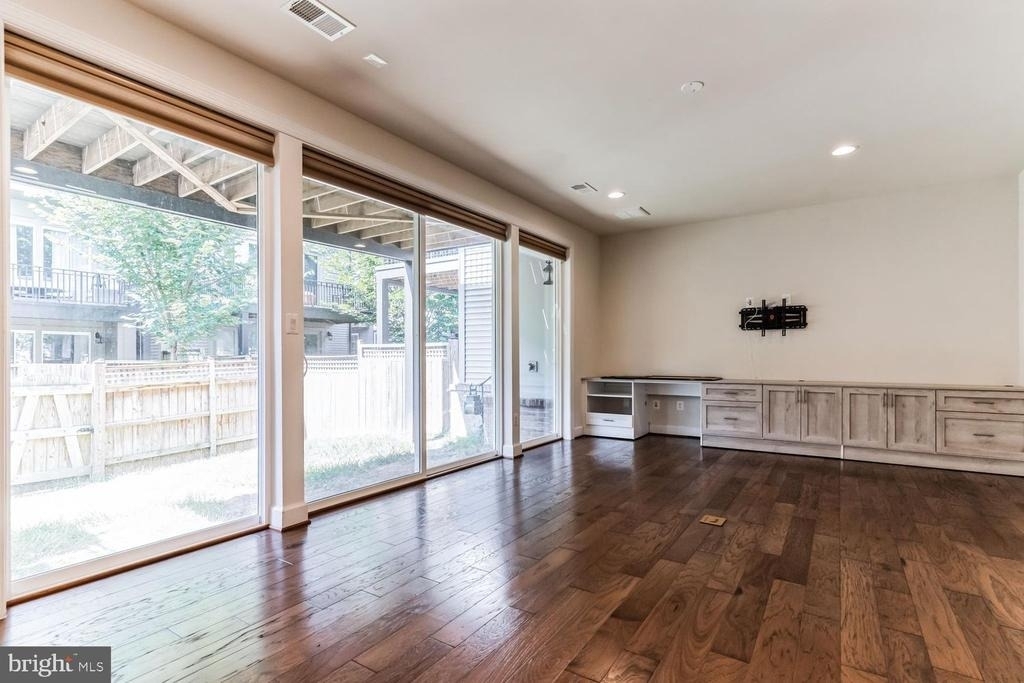 42301 Ashmead Terrace - Photo 13