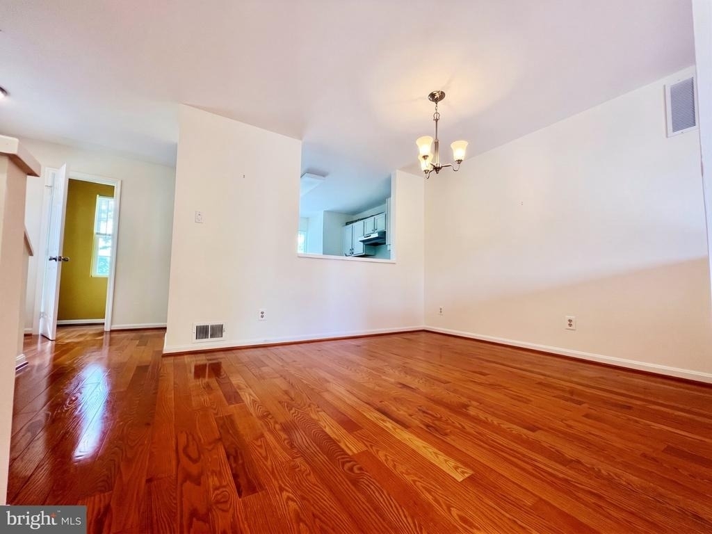 5635 Gosling Drive - Photo 3