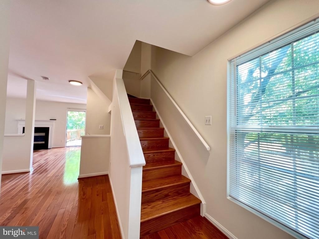5635 Gosling Drive - Photo 8