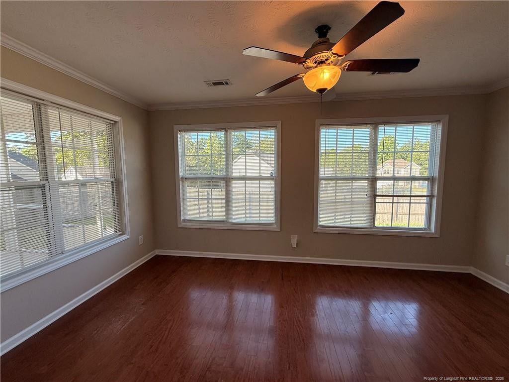 402 Colonists Place - Photo 3
