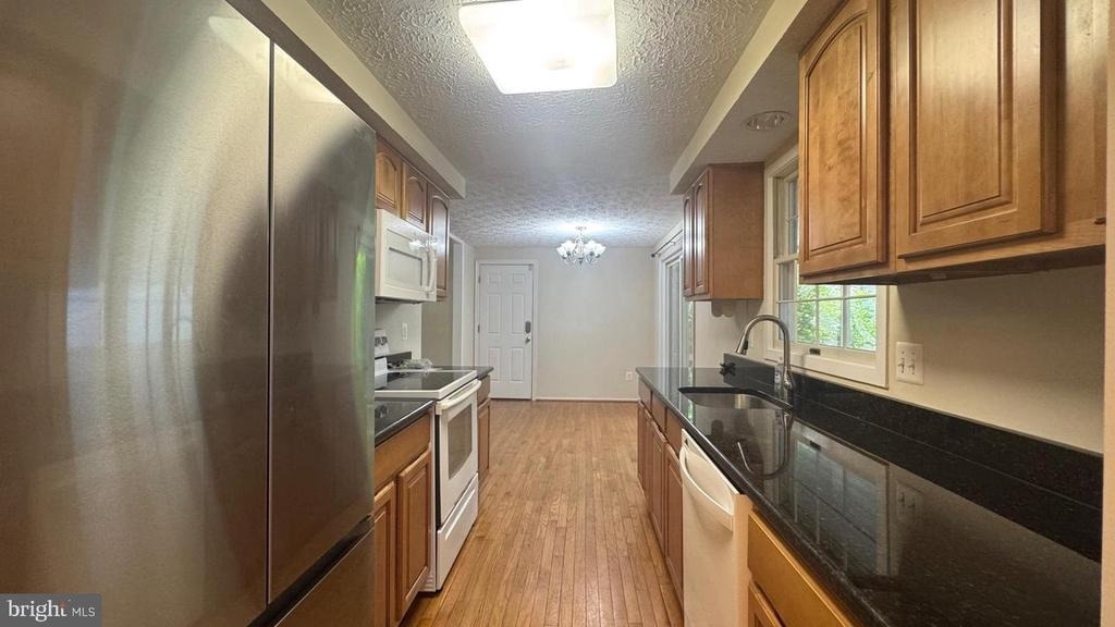 5726 Oak Fern Court - Photo 7