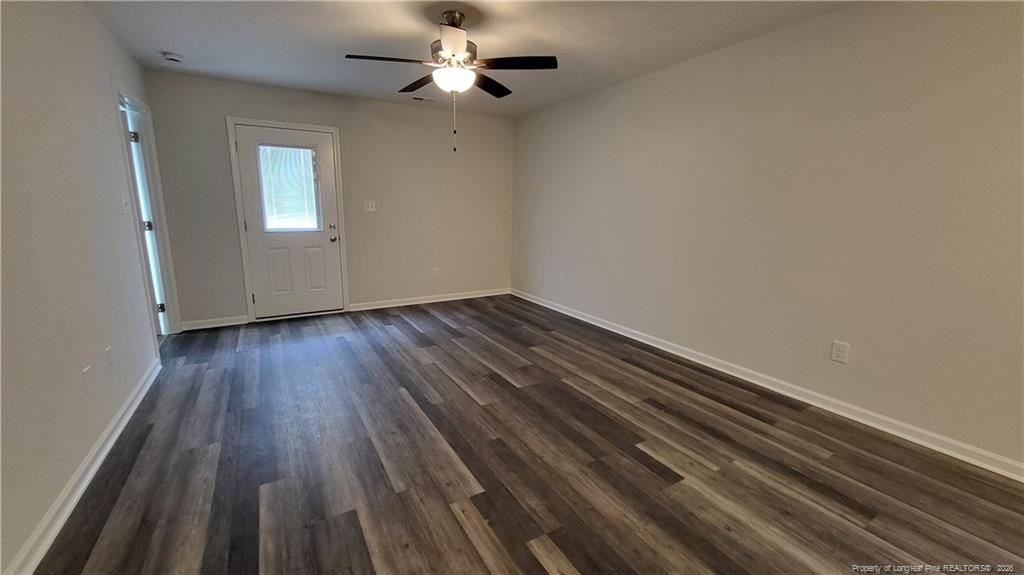 105 Pineridge Drive - Photo 3
