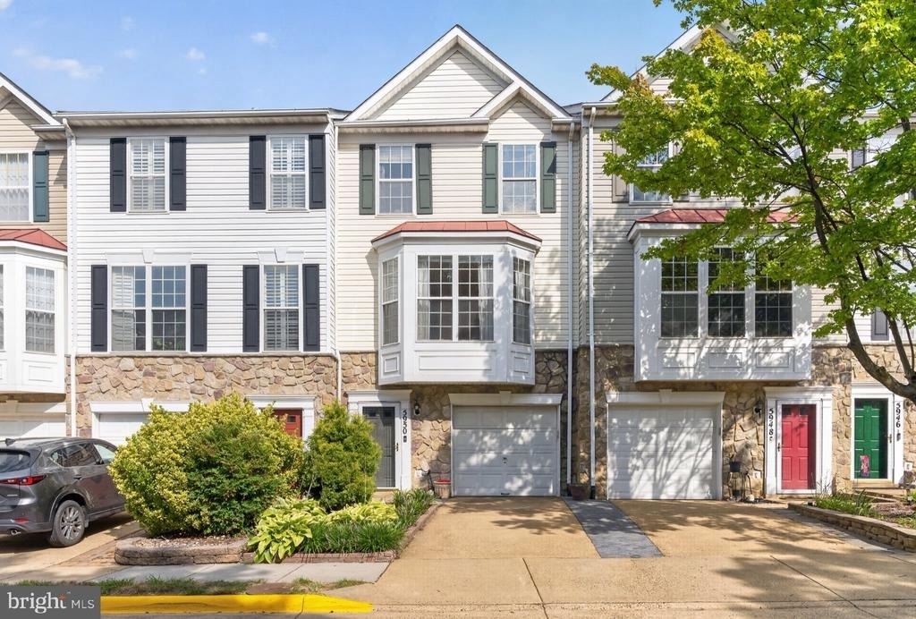 5950 Ians Way - Photo 1