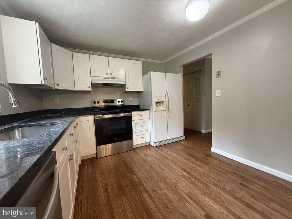 3852 Beech Down Drive - Photo 14