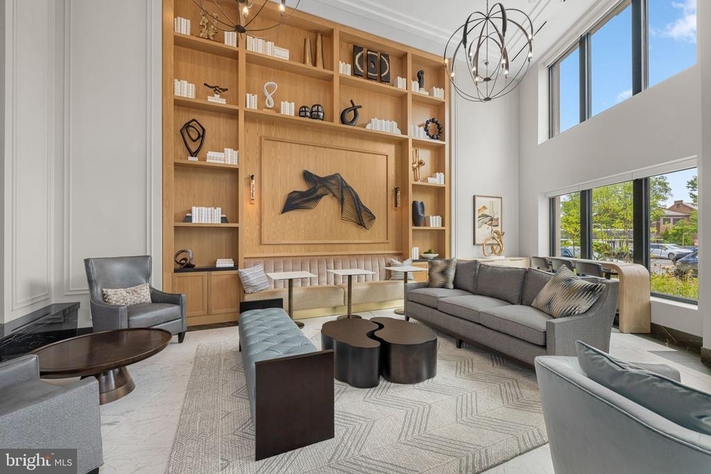 6718 Lowell Avenue - Photo 2