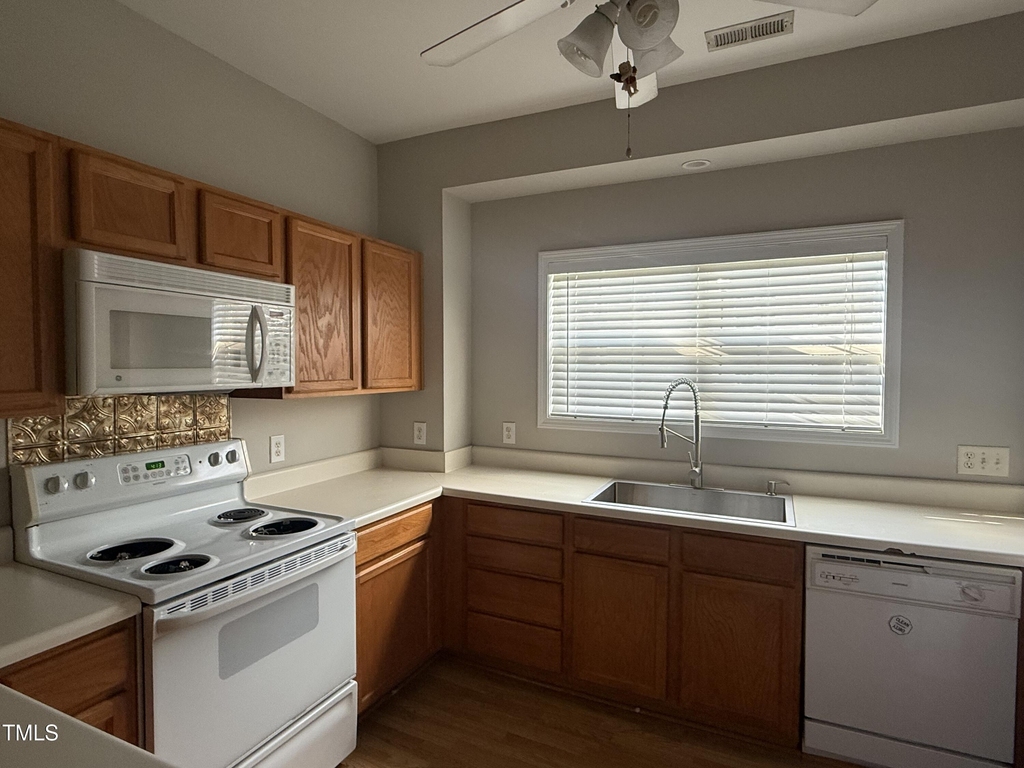 4626 Centrebrook Circle - Photo 4
