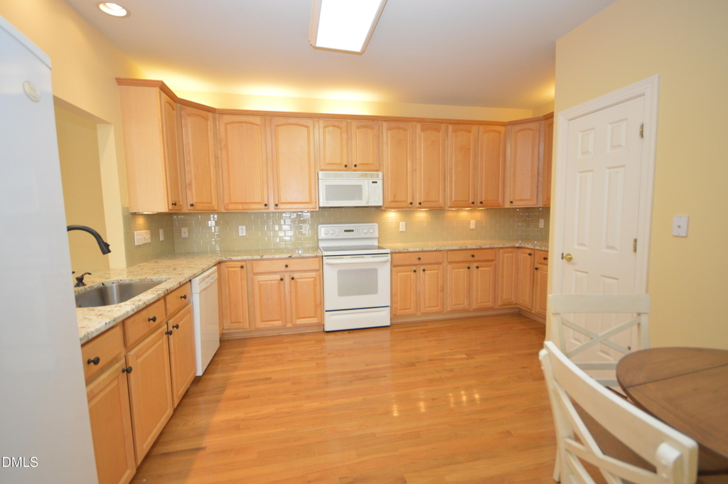 114 Prestonian Place - Photo 10