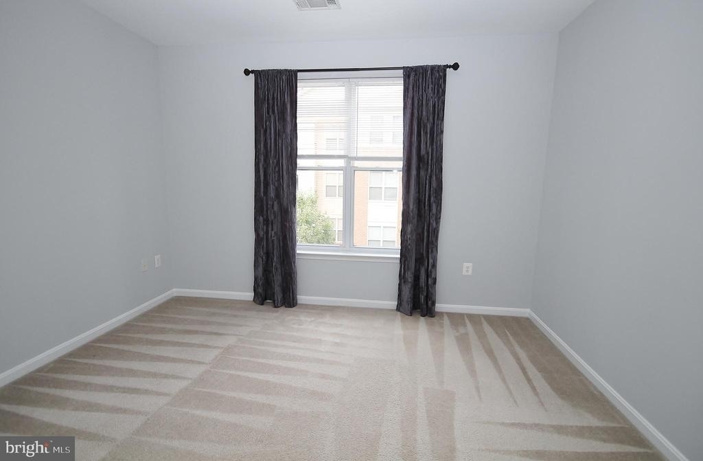 9486 Virginia Center Boulevard - Photo 15